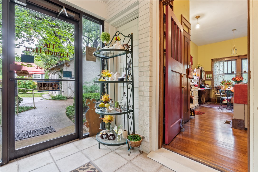Carls Add Siloam Spgs - Residential