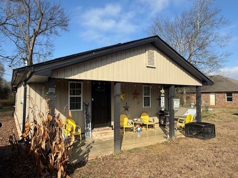 Photo of 200 Johnsonville Street, Lamar, AR 72846 (MLS # 1330495)