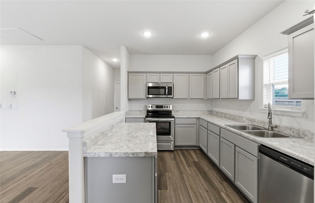 Walnut Hill Sub Ph I Pea Ridge - Residential