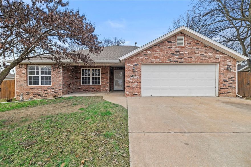 Like linvin' large? You're gonna LOVE this house with vaulted ceilings in both the master bedroom & living room. Great natural light throughout. What's else? Kitchen features new cabinets, new butcher block countertops, new dishwasher & oven. Fresh paint, new fixtures, smart floorplan, large backyard, covered front porch, back patio with a huge backyard, 2 storage buildings and the roof & gutters are 3 years new. Must see to fully appreciate.