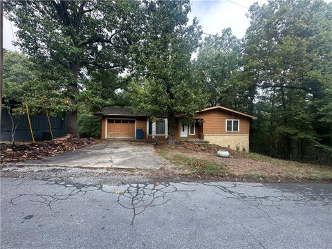 Photo of 3 Carlton Circle, Bella Vista, AR 72715 (MLS # 1362696)