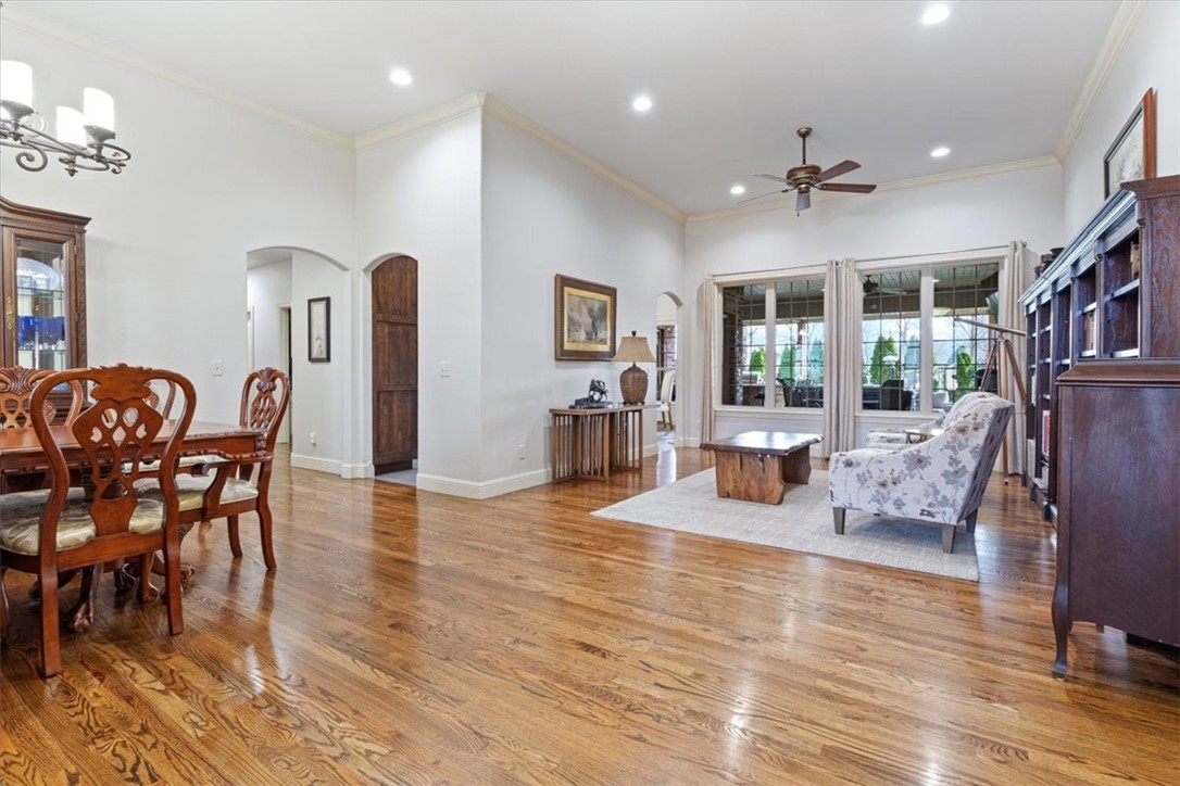 Shadow Valley Ph Vi Rogers - Residential