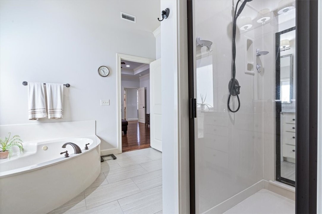 Shadow Valley Ph Vi Rogers - Residential