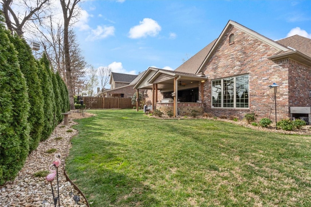 Shadow Valley Ph Vi Rogers - Residential