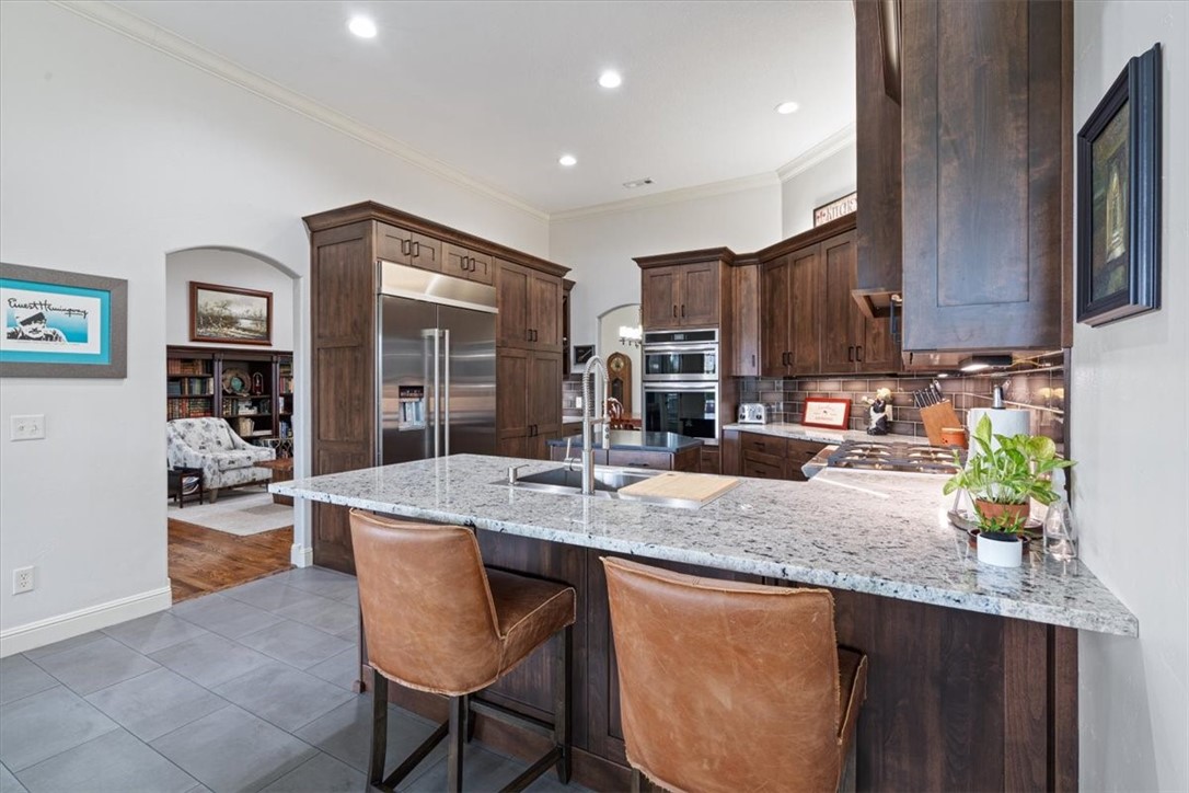 Shadow Valley Ph Vi Rogers - Residential