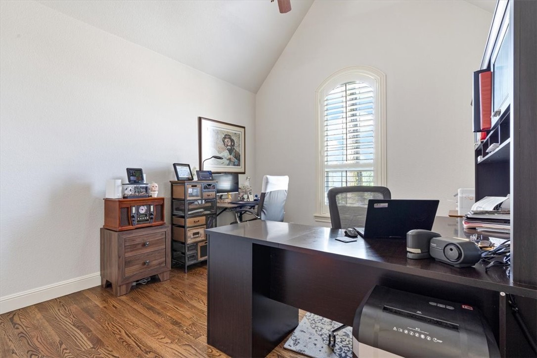 Shadow Valley Ph Vi Rogers - Residential