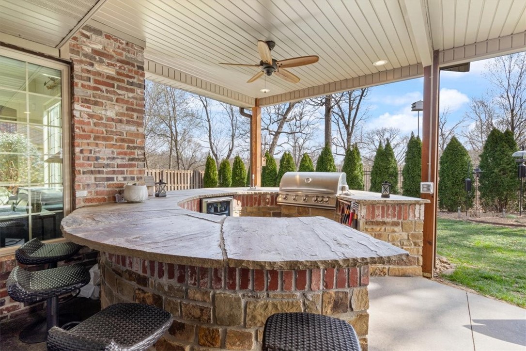 Shadow Valley Ph Vi Rogers - Residential