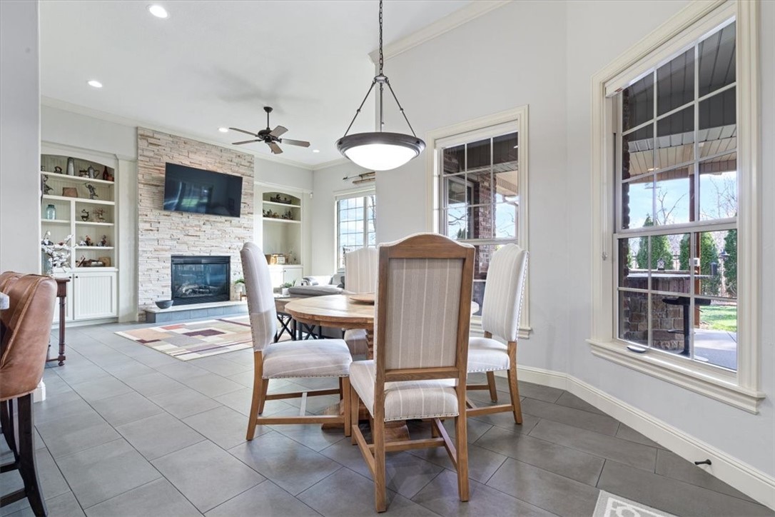 Shadow Valley Ph Vi Rogers - Residential