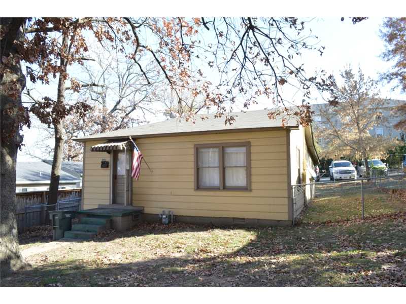 Fantastic investor opportunity! 2 1/2 blocks north of UA campus, 926 square foot, 2 bedroom, 1 bath home w/detached 20x30 garage. Currently rented for $1,100 per month through 7/30/15. Home will be sold AS IS. Seller is licensed with AREC. Seller will,sell both 920 & 926 Garland together for $314,000. See ML 721271.