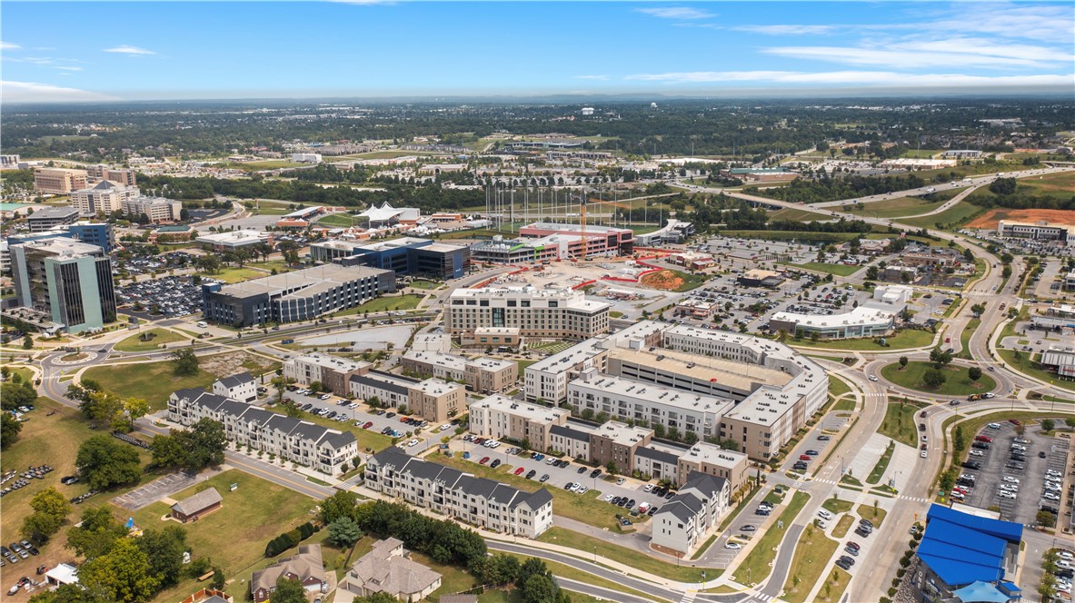 Pinnacle Heights Rogers - Residential
