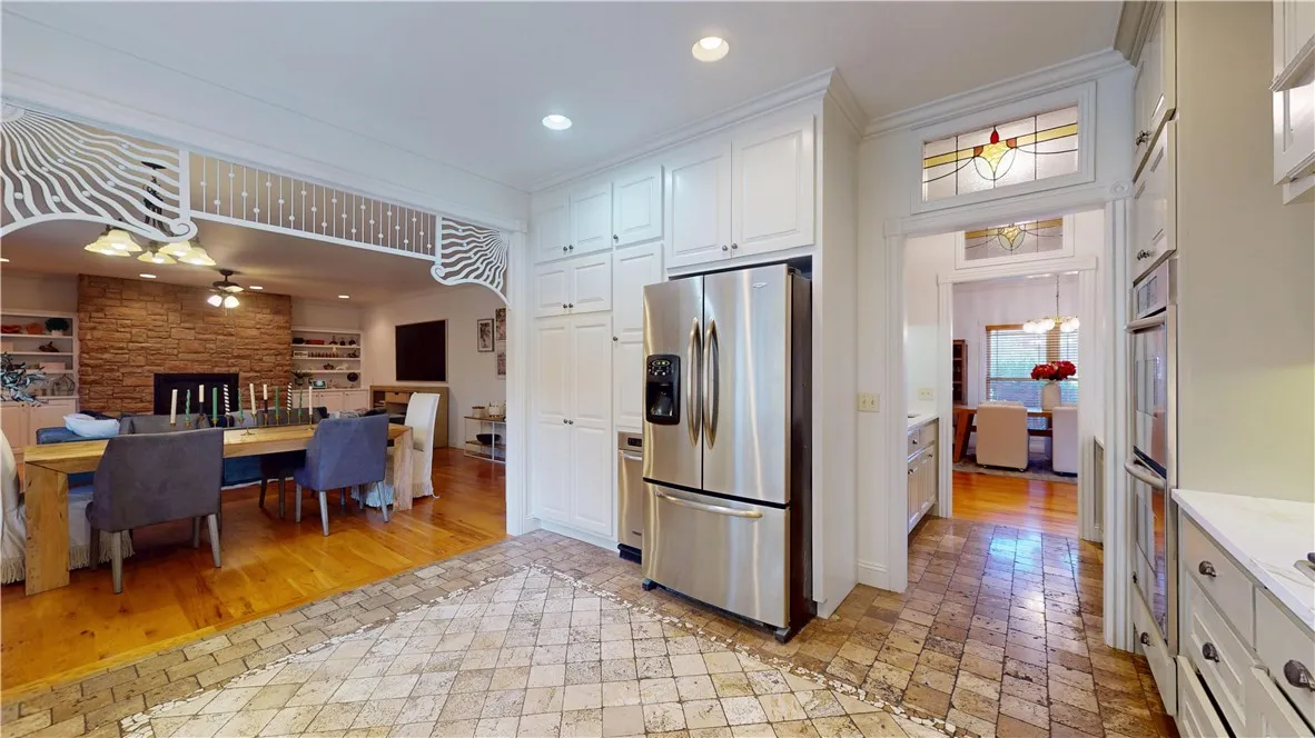 Rogers, Arkansas 72758, United States, 4 Bedrooms Bedrooms, ,4 BathroomsBathrooms,Residential,Active,241197