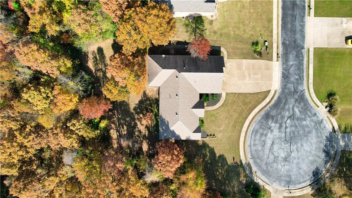 Rogers, Arkansas 72758, United States, 4 Bedrooms Bedrooms, ,4 BathroomsBathrooms,Residential,Active,241197