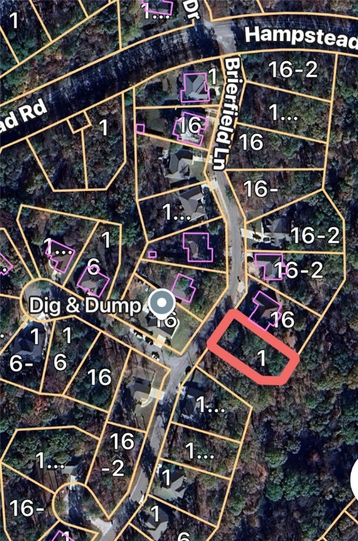 Sewer lot! Own property in Bella Vista and enjoy resort style living. Amenities include golf, tennis, lakes, world class mountain bike trails, nature and walking trails, swimming pools, fitness center, nice restaurants, beach at Lake Avalon, gun range and more. Visit the Bella Vista POA website for details.
This lot is situated close to the Back 40 trail and Flo Ride Trail. Don't delay in checking this one out. There is lots of new construction on the street and in the area..