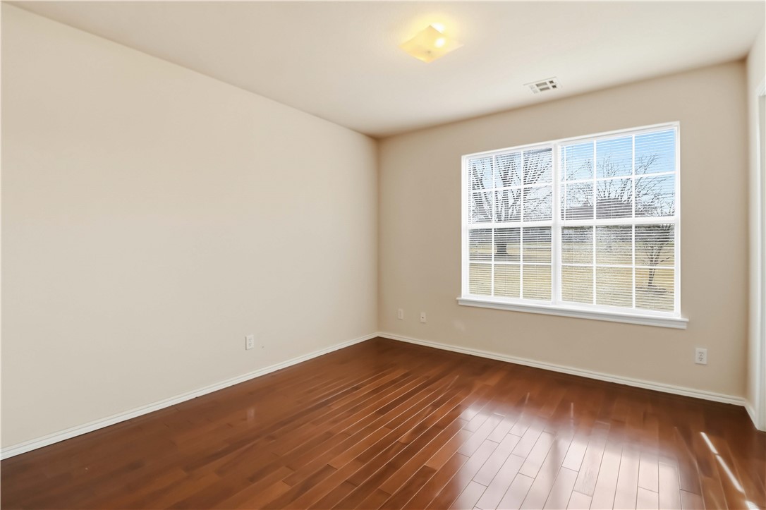 White Oak Estate - Residential