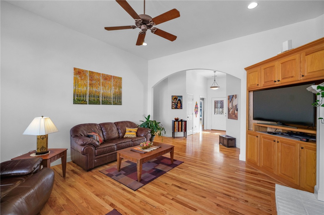 Ridgecrest Meadows - Residential