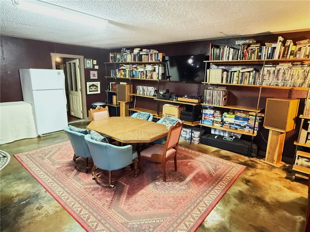 White River Estates - Residential