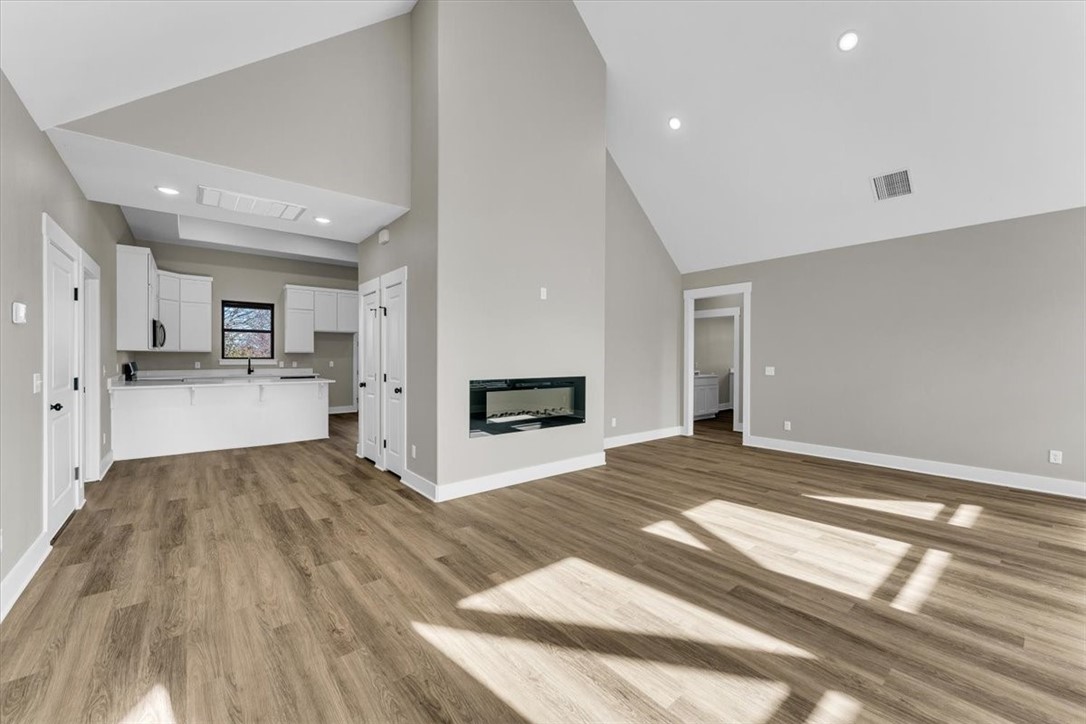 Elkins Outlots - Residential