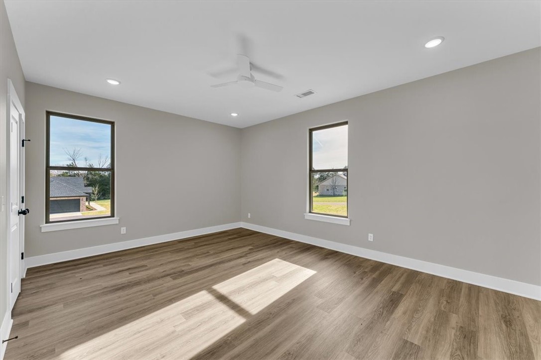 Elkins Outlots - Residential