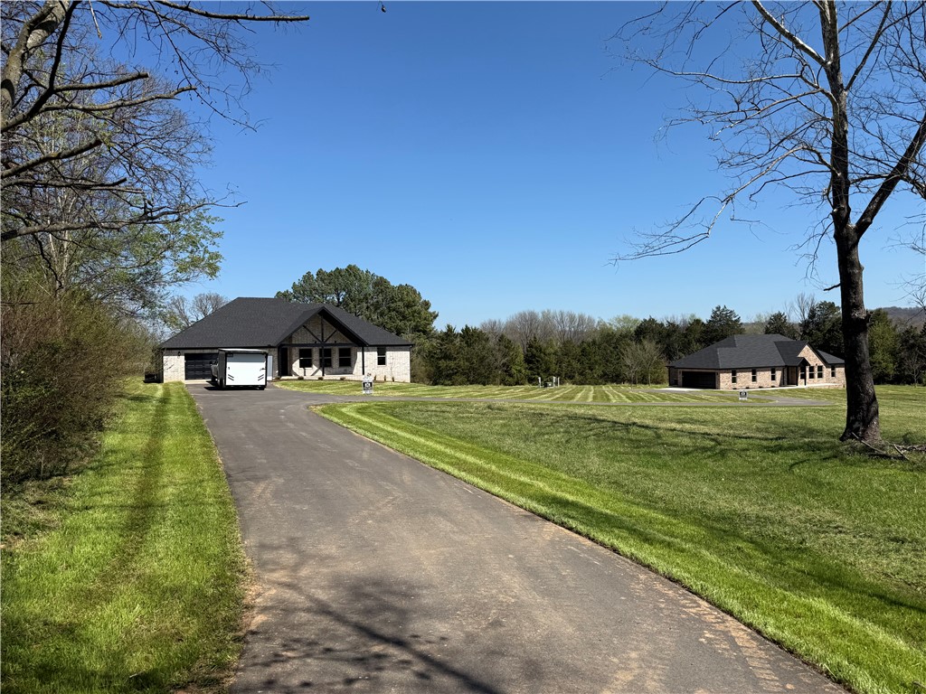 Elkins Outlots - Residential