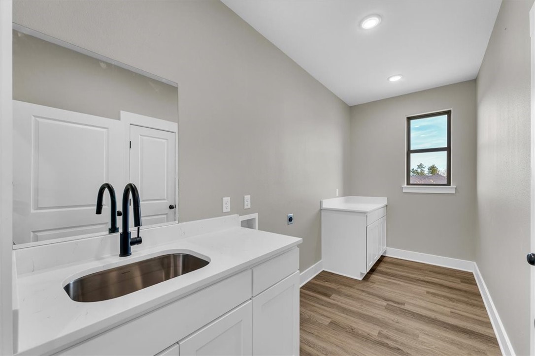 Elkins Outlots - Residential