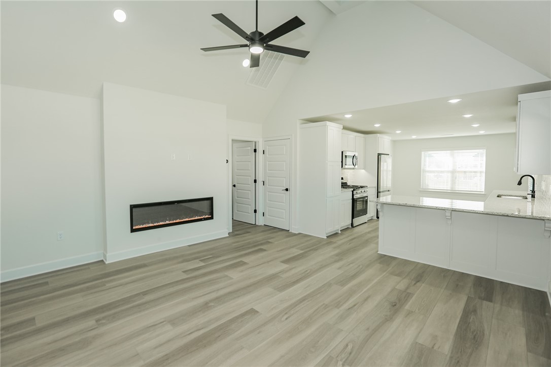 Brier Hill Sub Ph I Bentonville - Residential Lease