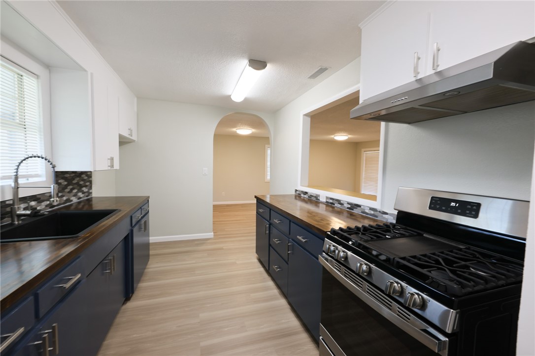 E N Coons Sub Rurban - Residential