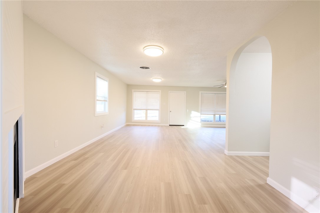 E N Coons Sub Rurban - Residential