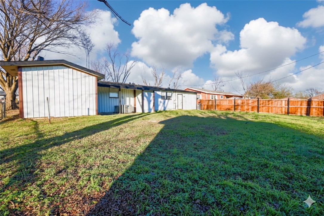 E N Coons Sub Rurban - Residential