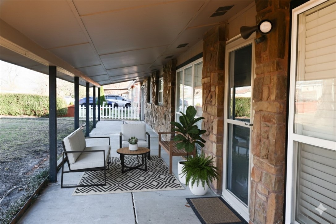 E N Coons Sub Rurban - Residential