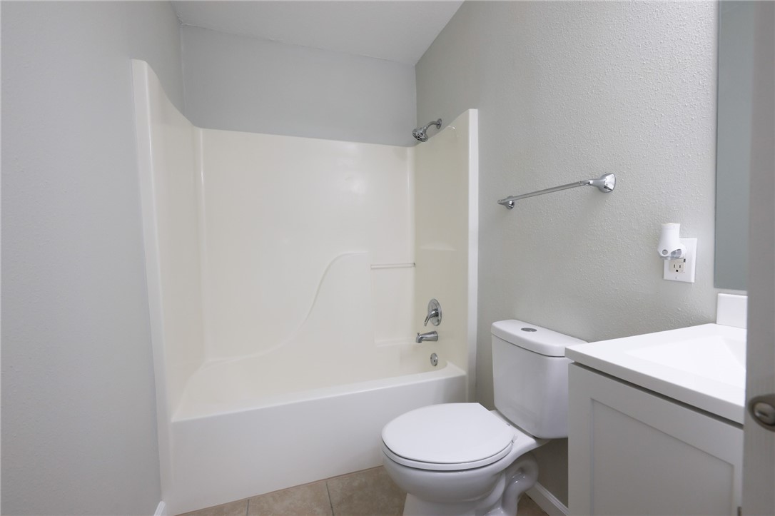 E N Coons Sub Rurban - Residential