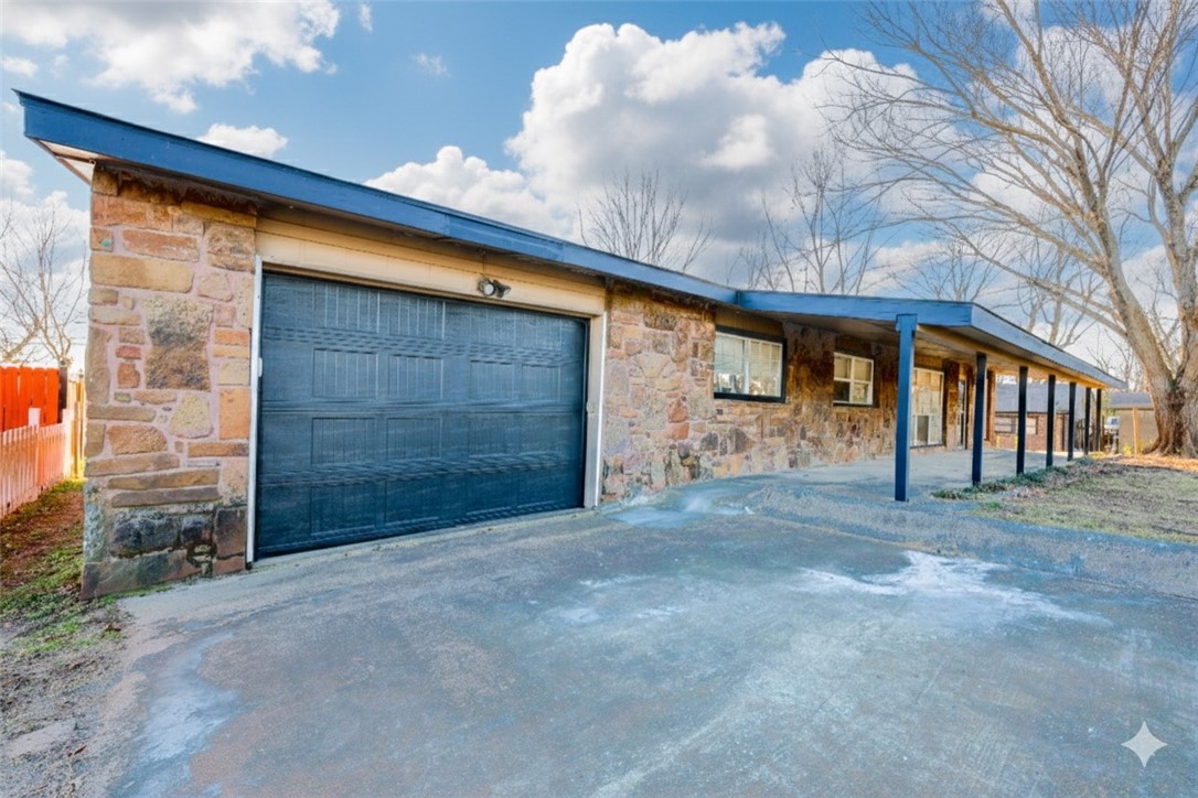 E N Coons Sub Rurban - Residential