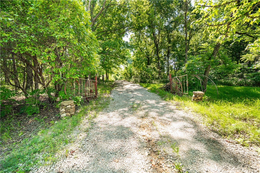 Southern Hills # Vi - Residential