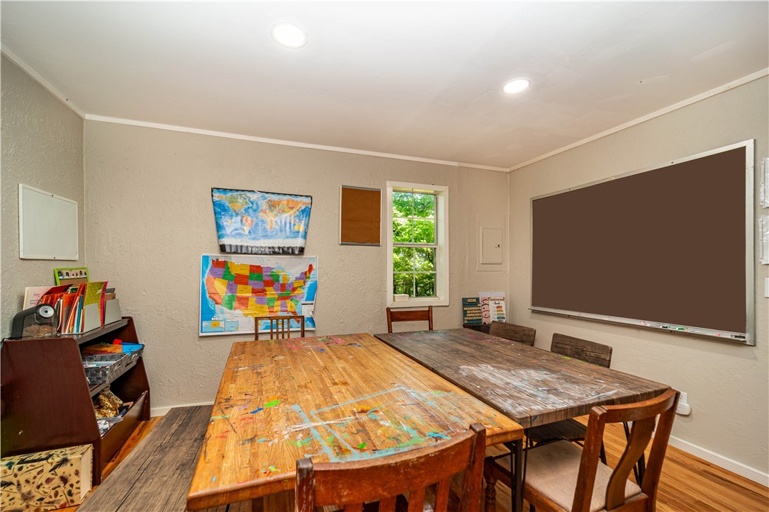 Southern Hills # Vi - Residential