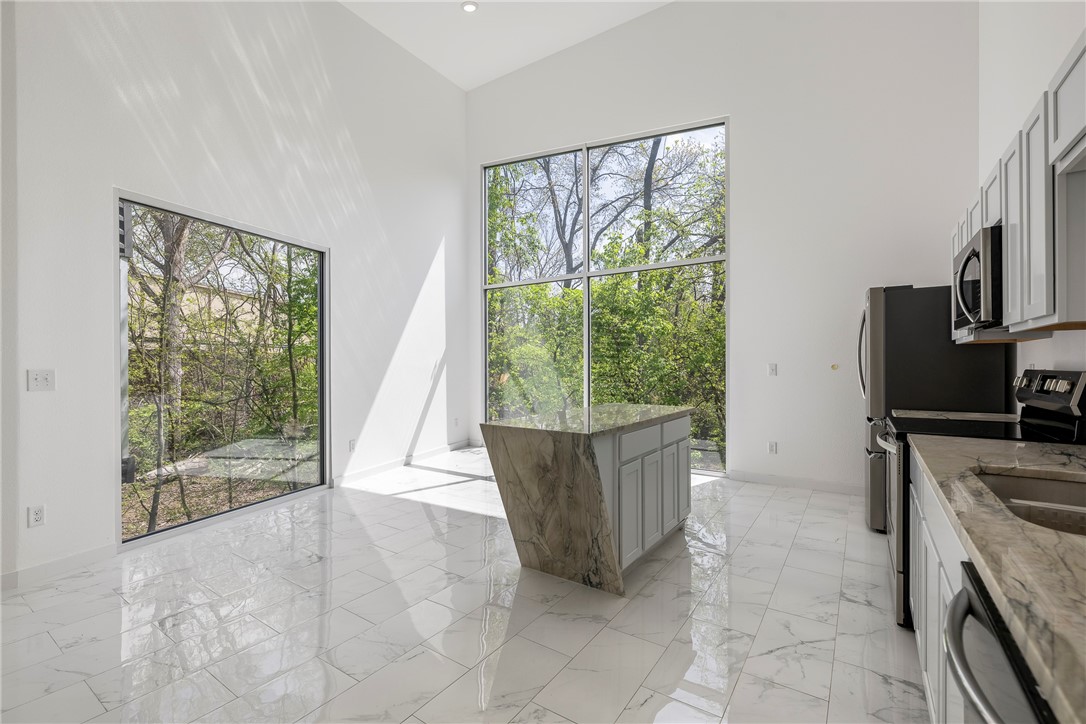 Briarwood Sub Bentonville - Residential Lease