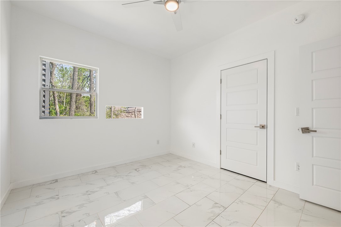 Briarwood Sub Bentonville - Residential Lease