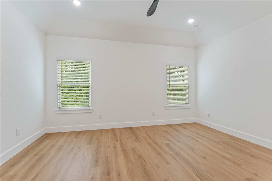 Cambridge Sub Bvv - Residential