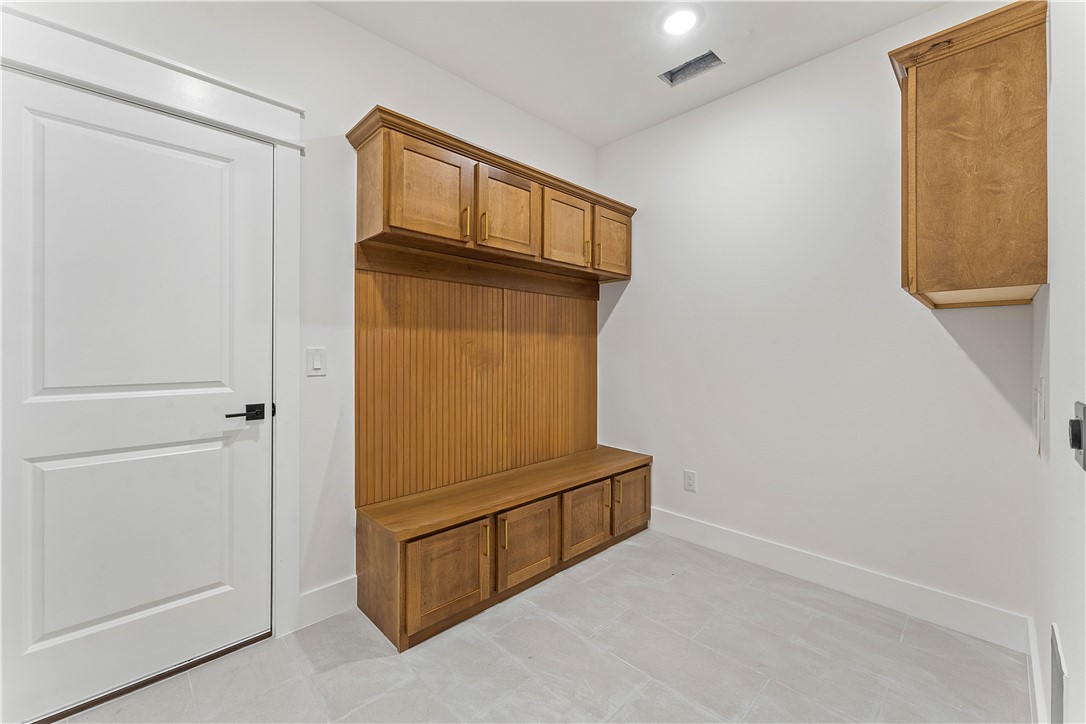 Cambridge Sub Bvv - Residential