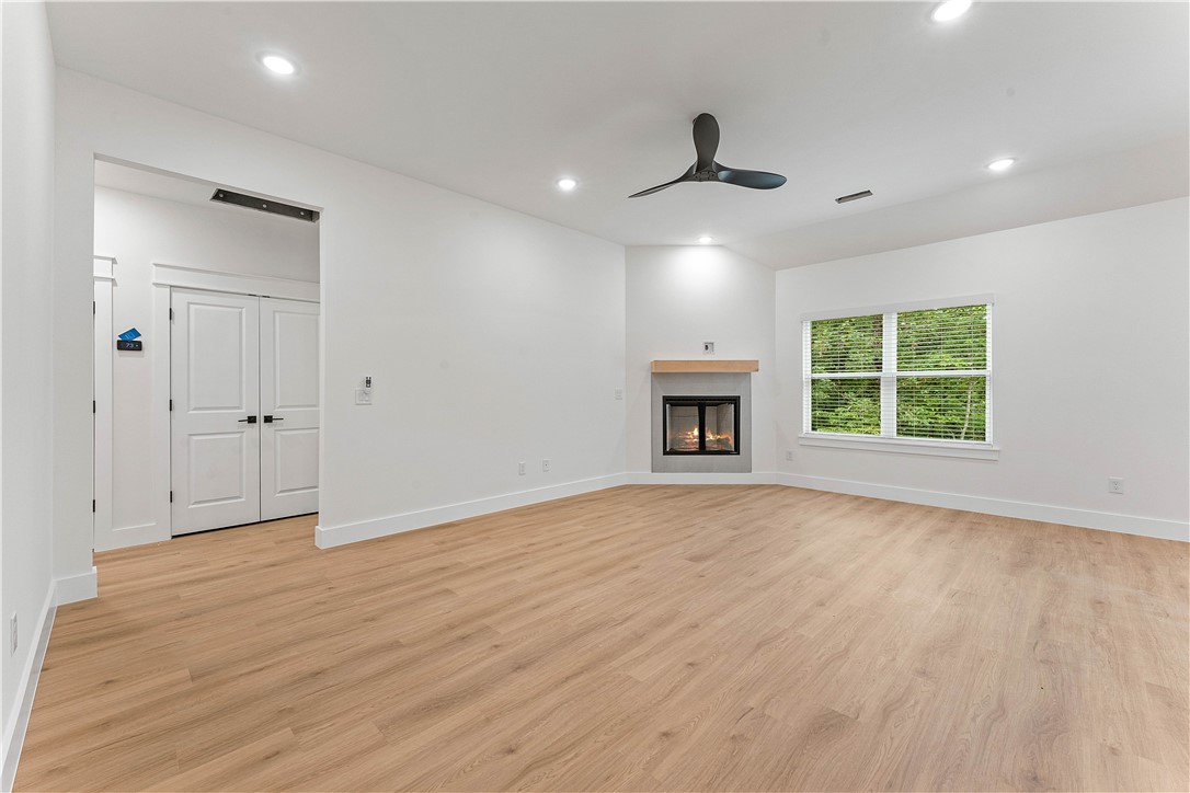 Cambridge Sub Bvv - Residential