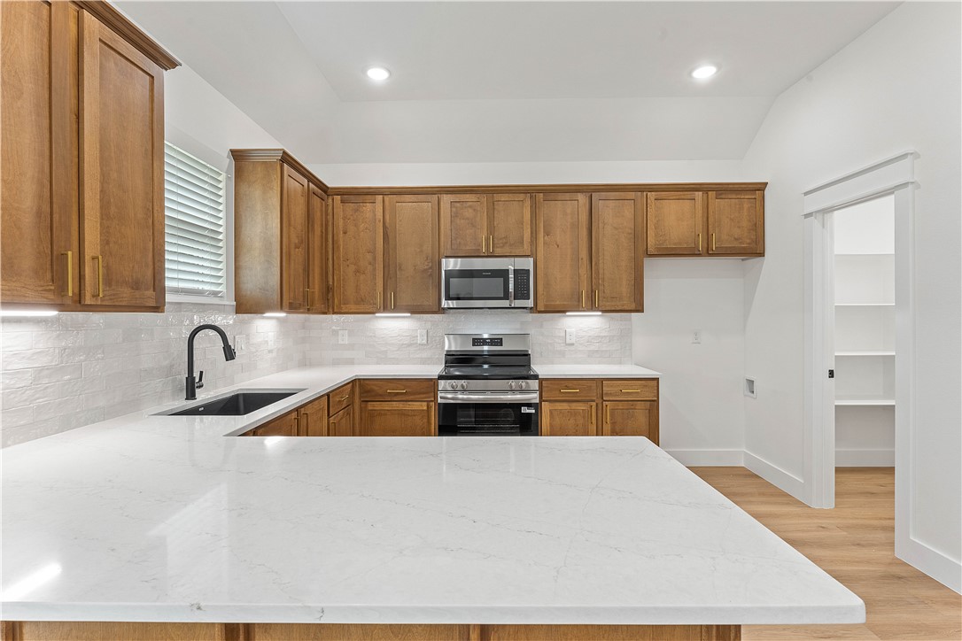 Cambridge Sub Bvv - Residential