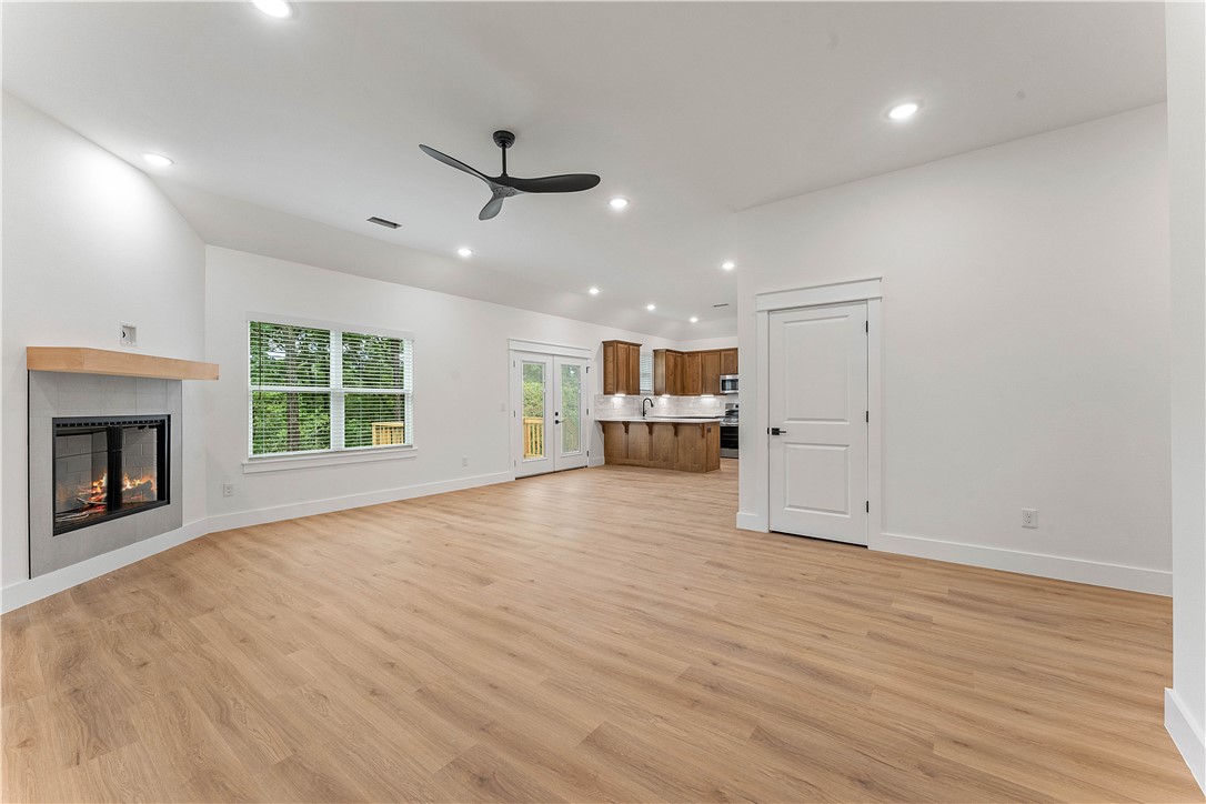 Cambridge Sub Bvv - Residential