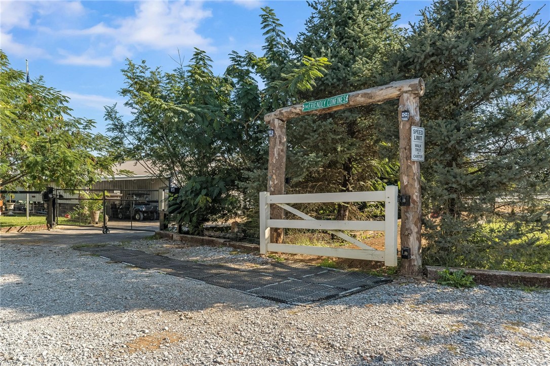 24-20-33-Rural - Residential