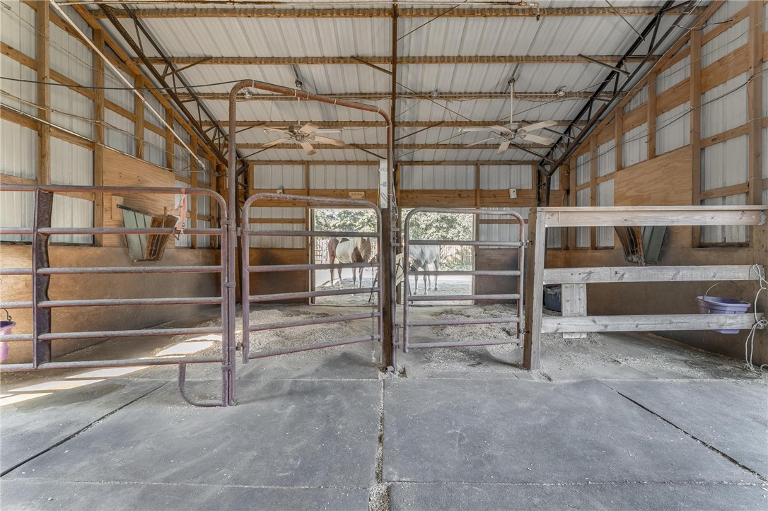 24-20-33-Rural - Residential