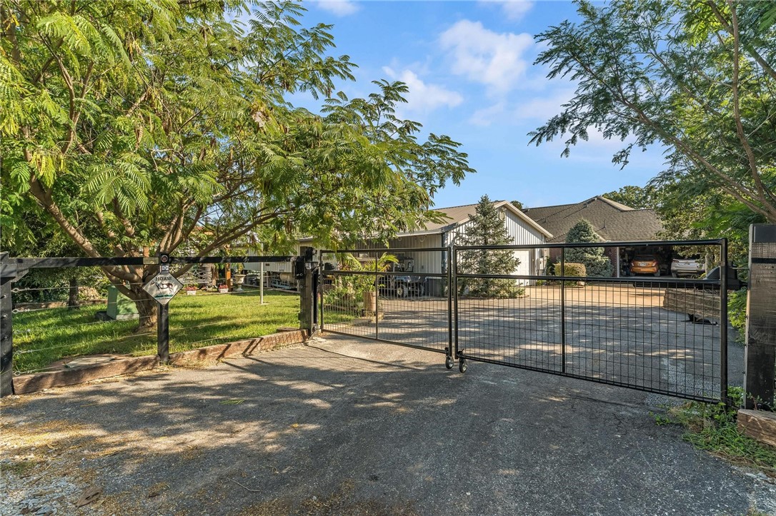 24-20-33-Rural - Residential