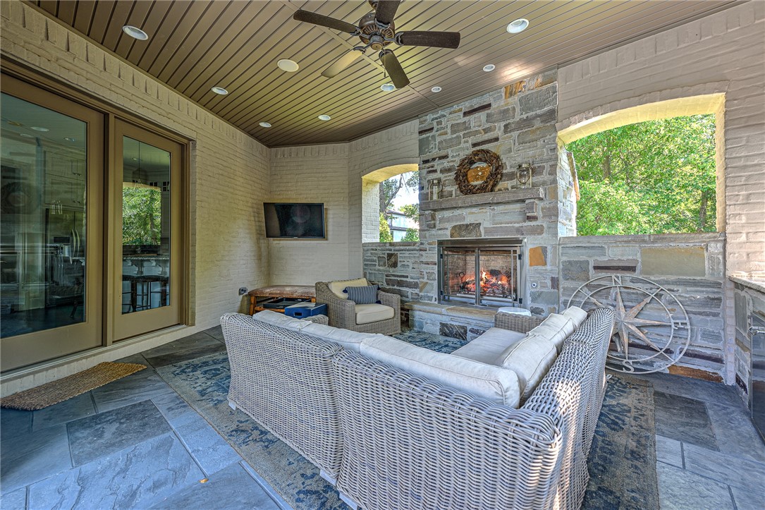 Pinnacle Sub Ph 4 Rogers - Residential