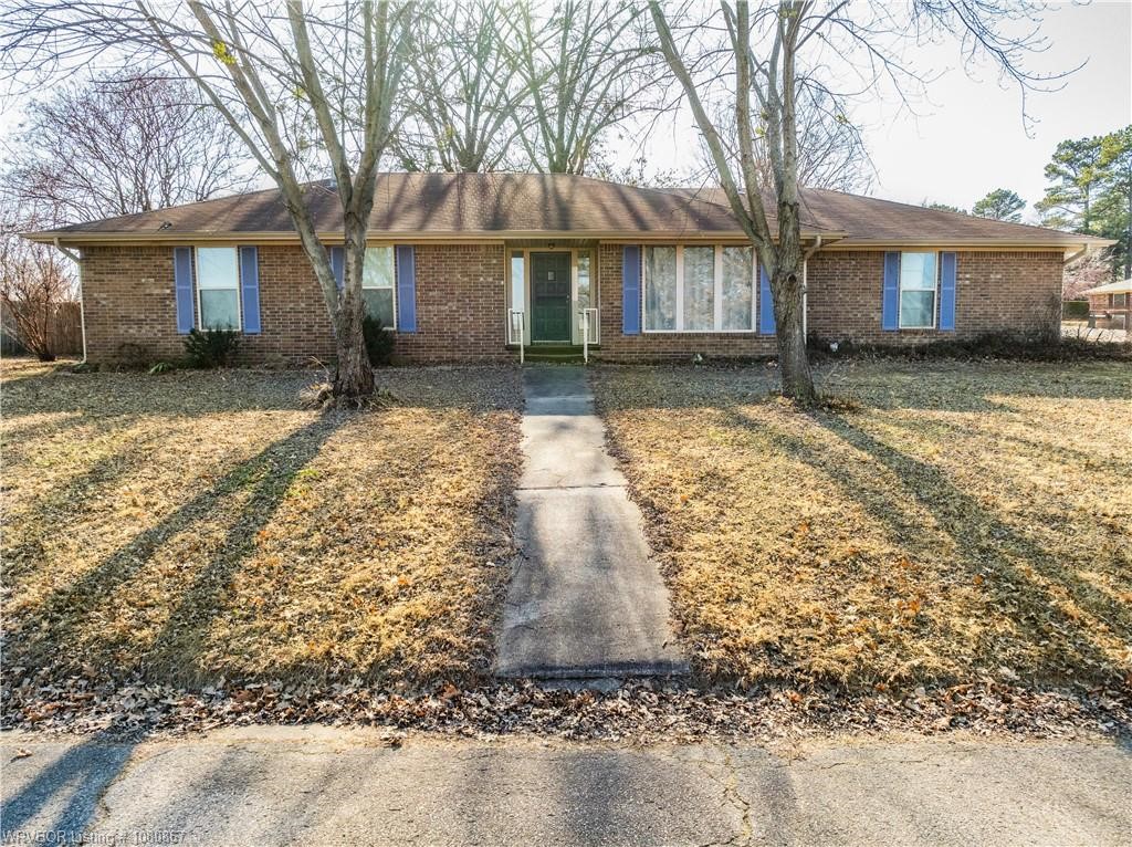 Welcome to 511 Jenny wren Street, Van Buren, AR ā where charm meets modern updates in this beautifully updated home! This stunning 3-bedroom, 2-bathroom residence offers approximately 1,779 square feet of thoughtfully designed living space. Located in the heart of Van Buren, this home has been fully renovated to blend timeless style with todayās modern conveniences. Step inside to find an inviting floor plan with luxury finishes throughout. The spacious living area flows seamlessly into the dining space and updated kitchenācomplete with custom cabinetry, sleek countertops, and stainless steel appliances. The primary suite features a private en-suite bath and generous closet space, while the additional bedrooms are equally well-sized and perfect for family, guests, or a home office. Outside, enjoy a beautiful yard ideal for relaxing or entertaining. The home sits on a quiet street, just minutes from top-rated schools, shopping, and all the wonderful amenities Van Buren has to offer.
