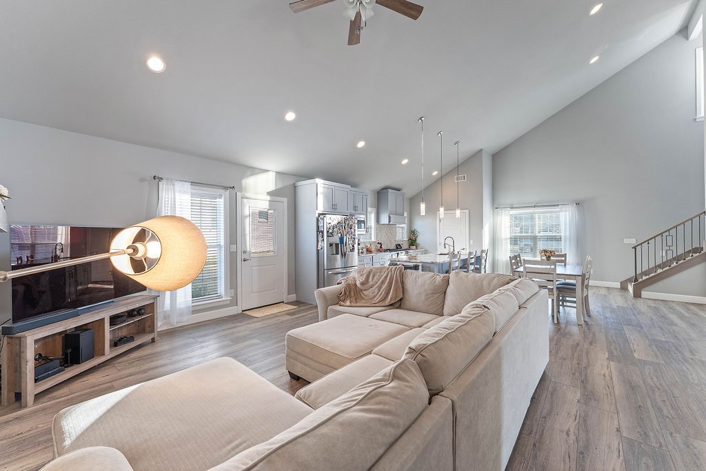 Rolling Hills Sub Bentonville - Residential