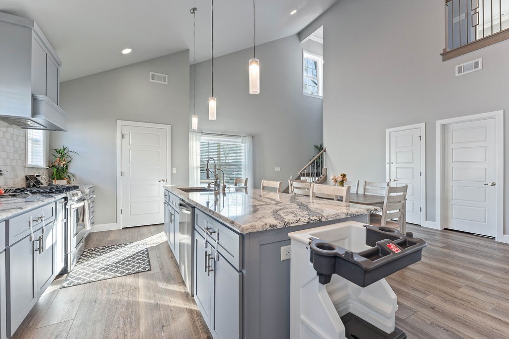 Rolling Hills Sub Bentonville - Residential