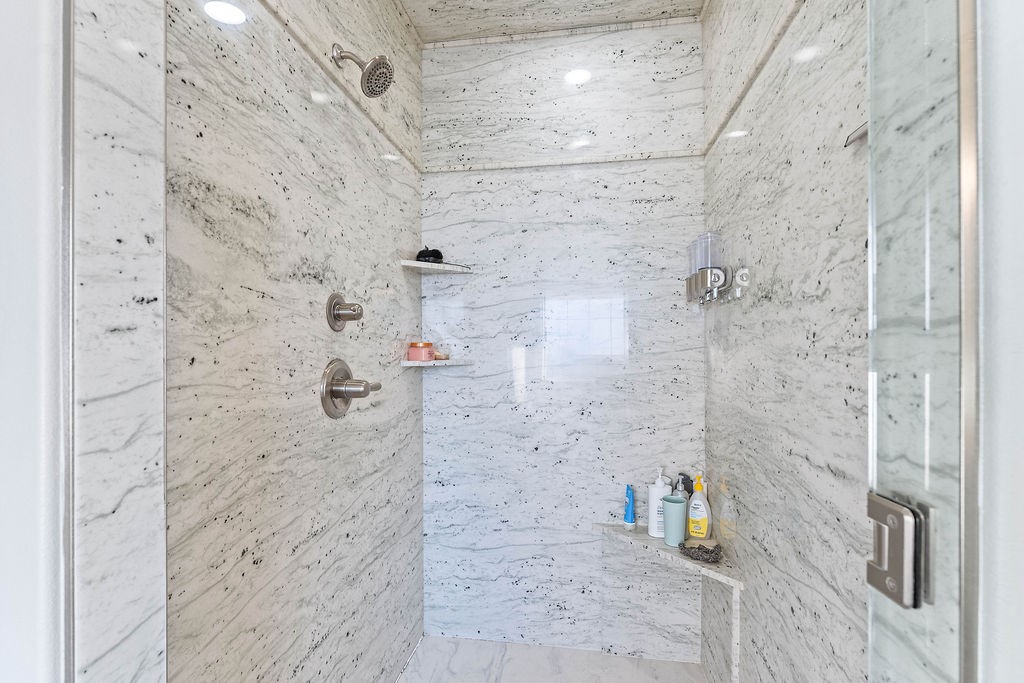 Rolling Hills Sub Bentonville - Residential