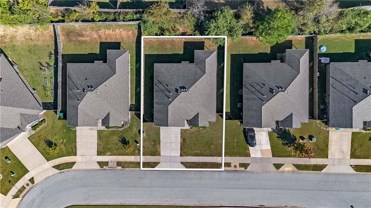 Chelsea Point Ii Rogers - Residential