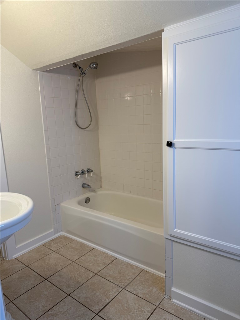 City Park Addaltrents - Residential Lease